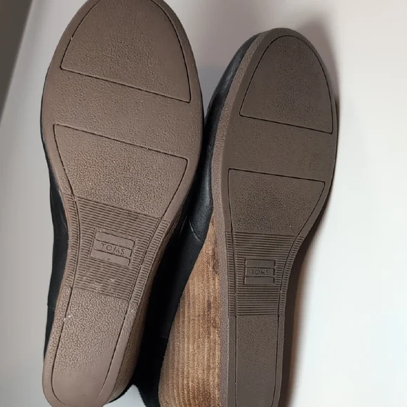 Toms Black Leather Ankle Boots - Picture 9 of 9